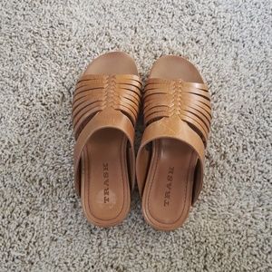Womens leather sandals